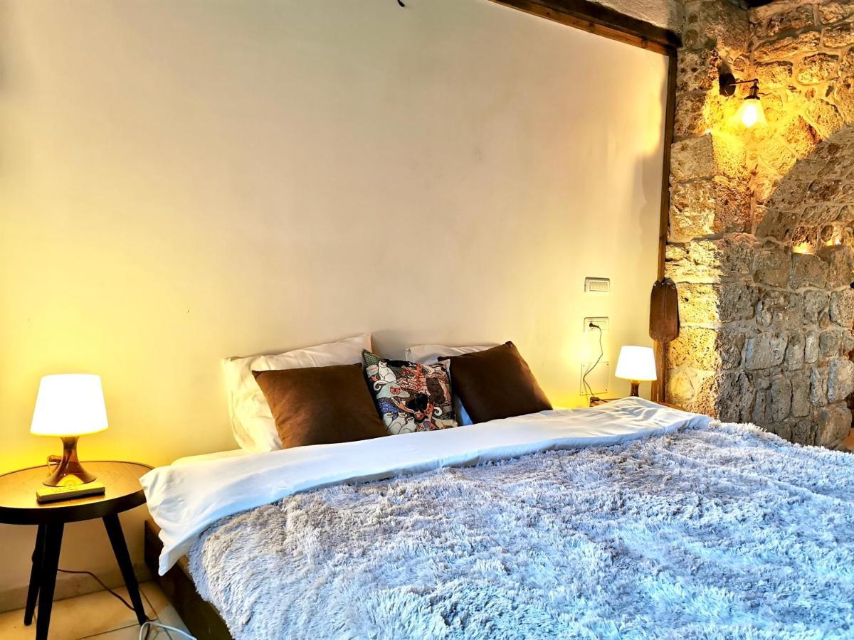 Unique crusader apartment in old Acre Extérieur photo