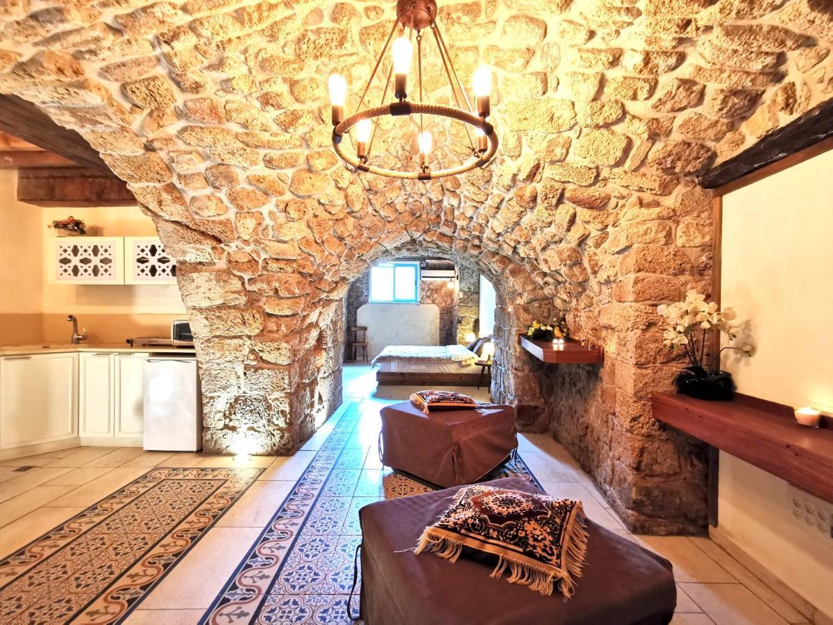 Unique crusader apartment in old Acre Extérieur photo