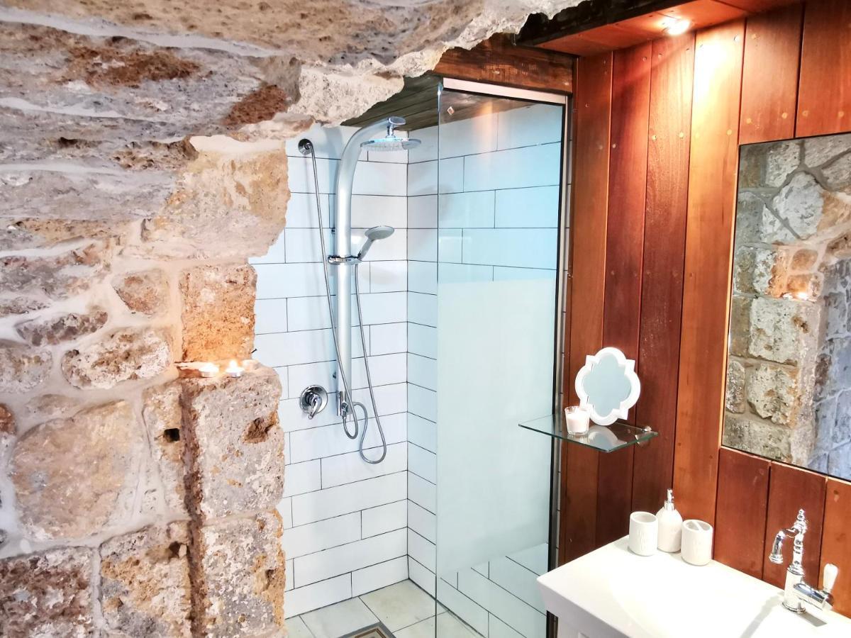 Unique crusader apartment in old Acre Extérieur photo